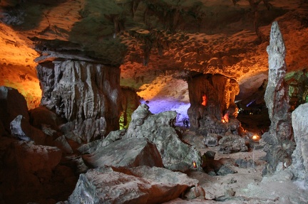 Halong-Bucht: Hang Sung Sot-Insel und -Höhle